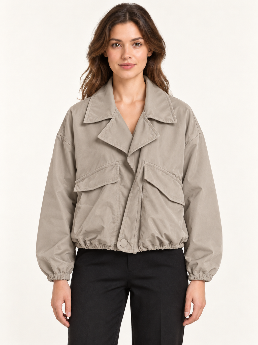 Giubbino cropped over con maxi rever, esempio assortimento, vista fronte