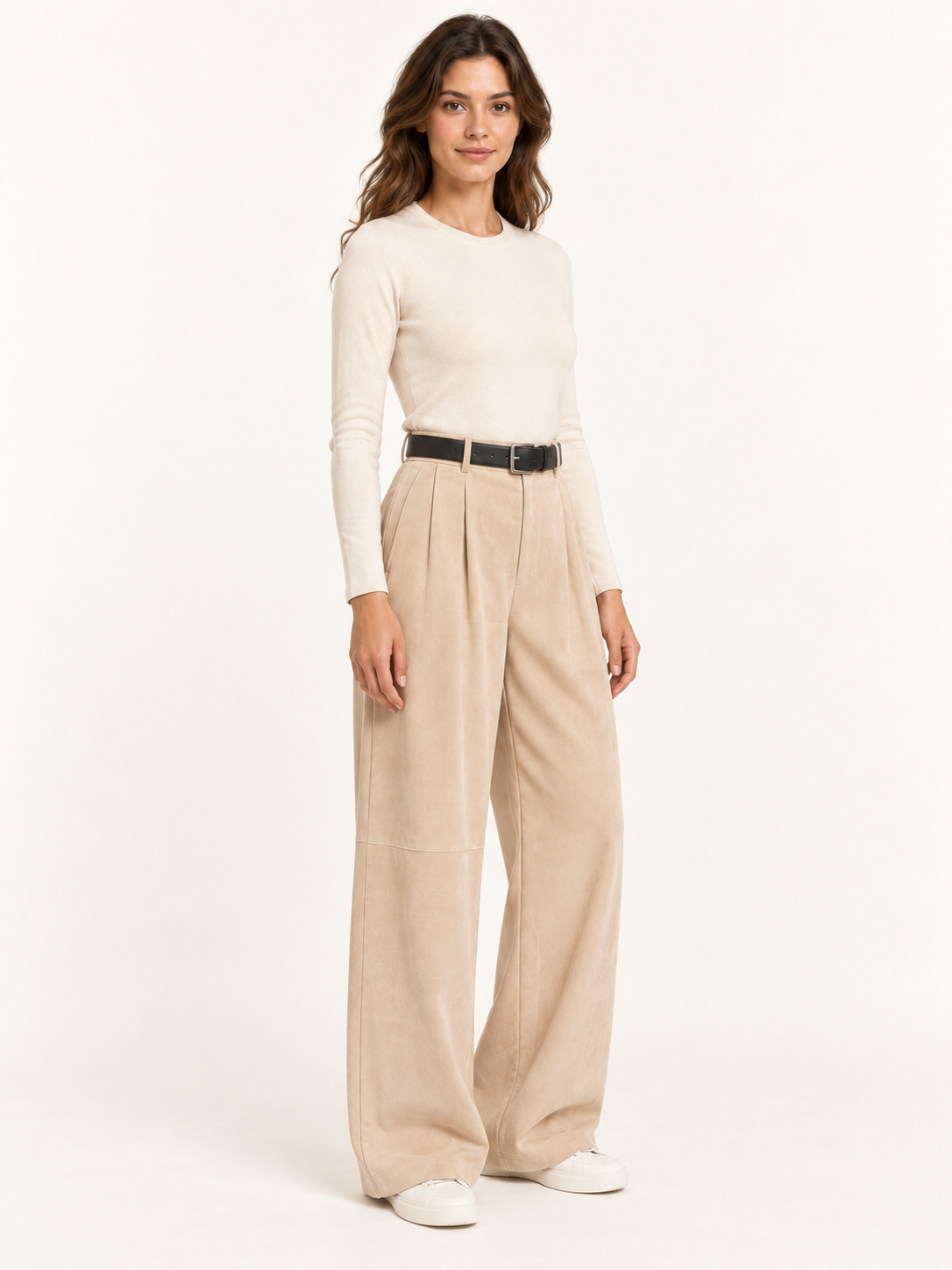 Pantalone effetto daino a gamba ampia, esempio assortimento, vista tre quarti